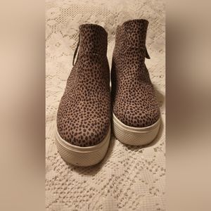 Cheetah Print Hidden Heel Ankle Booties 8